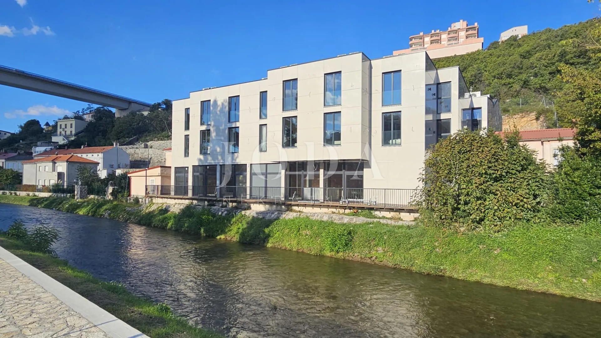 Crivenica, luksuzni apartman u centru Crikvenice - cover