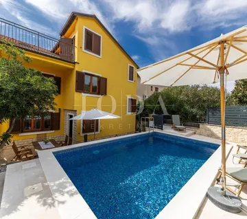 Selce dvije kuće na prodaju - Selce, Crikvenica