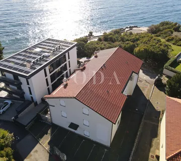 Apartman 50m od mora - cover