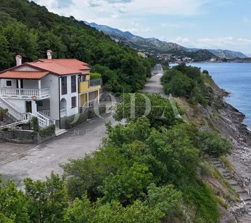 Sveti Juraj, kuća pored mora - cover