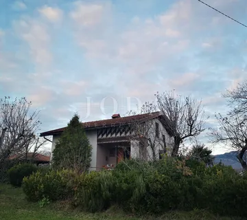 Somostojeća kuća sa velikom okućnicom,Boljun okolica - cover