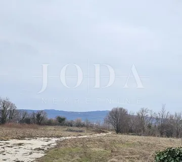 Građevinsko zemljište 960m2,LABIN okolica
