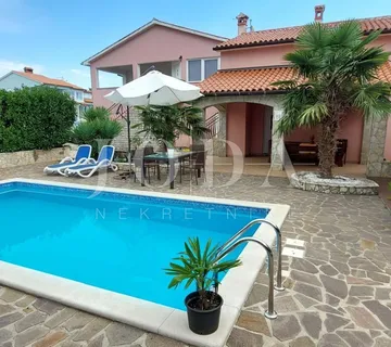 Apartmanska kuća - Labin