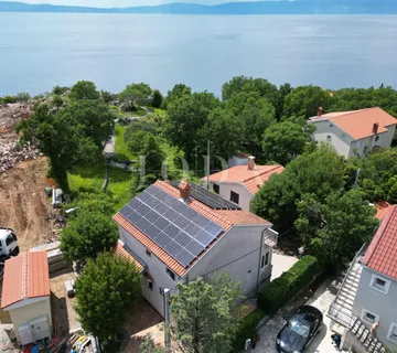 Kraljevica dvije kuće blizu mora