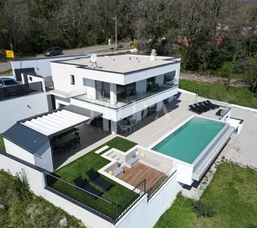 Lovran moderna kuća u blizini grada - cover