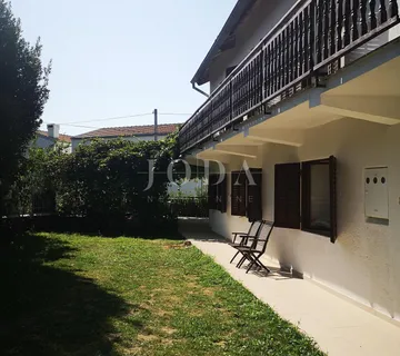 Lijepa kuća okolica Vrsara - cover