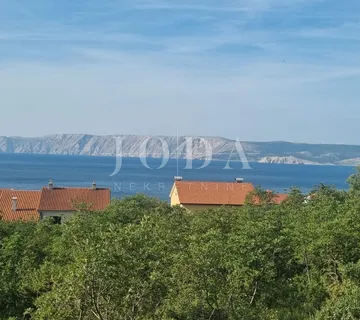 Novi Vinodolski, građevinski teren 1494m2 sa pogledom na more - cover