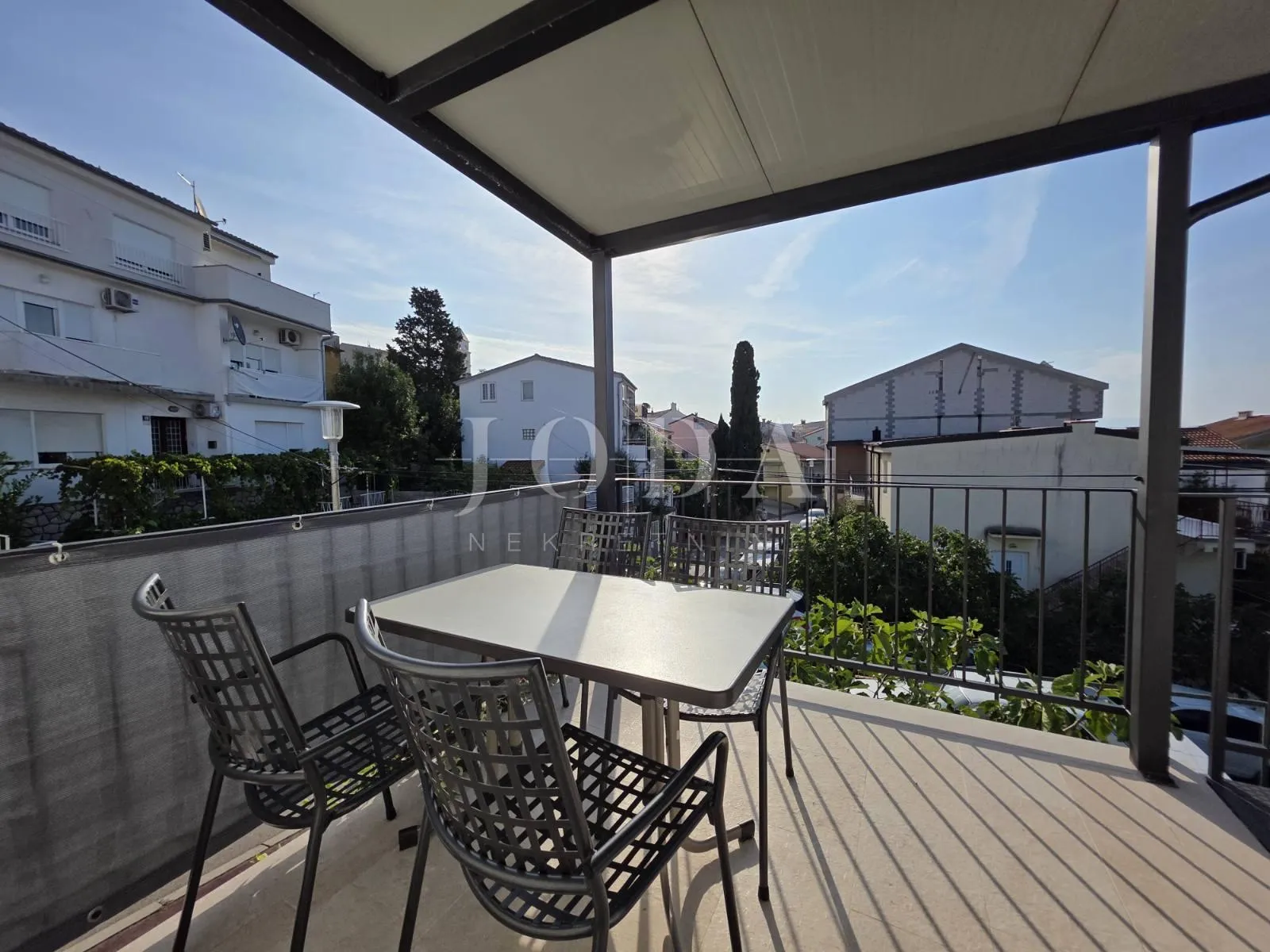 Crikvenica, stan u blizini centra sa parkingom - cover