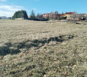 Labin, građevinsko zemljište u blizini grada - cover