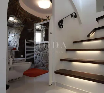 Opatija, okolica, dvoetažni stan s pogledom na more - Ičići, Opatija