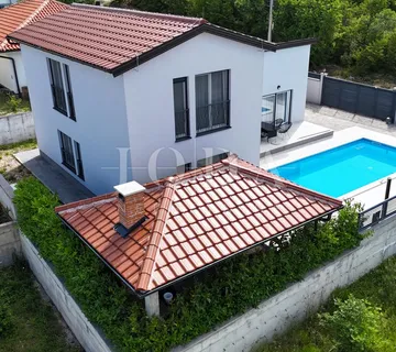Ekskluzivna vila vrhunskog dizajna s privatnim bazenom i mediteranskim ugođajem – Kraljevica