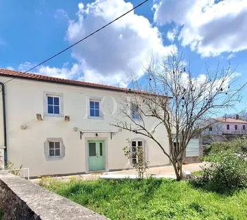 Autentična kamena kuća s okućnicom, Dobrinj - otok Krk - cover