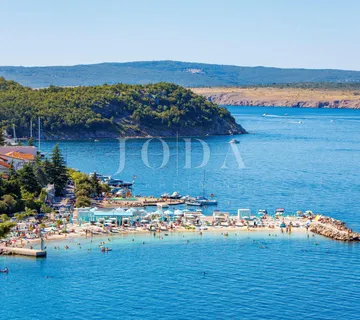 Jadranovo zemljište sa dozvolom za 4 apartmana - cover