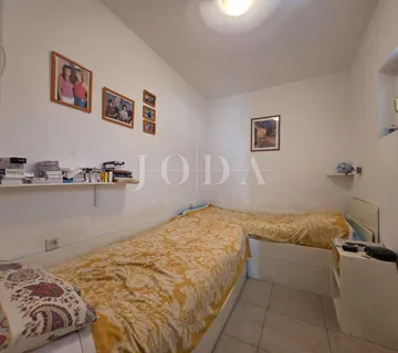 NOVI VINODOLSKI, BRIBIRSKA OBALA, stan 130m  od mora - cover
