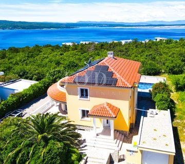Crikvenica, vila sa bazenom i pogledom na more! - cover