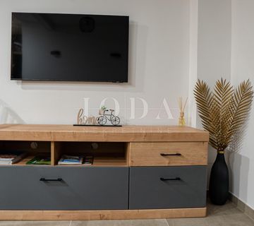 Lovran centar, ugostiteljski objekt s apartmanom - cover