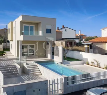 Ližnjan, nova moderna Villa sa pogledom na more - cover