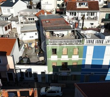 Crikvenica, kuća u centru grada - cover
