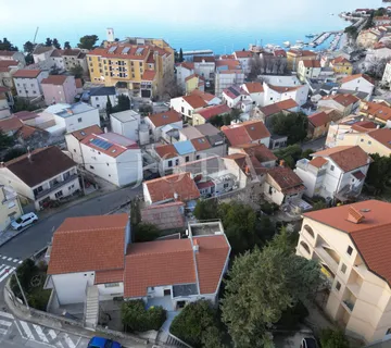 Stan u Selcu na prodaju, odlična lokacija i pogled na more - cover