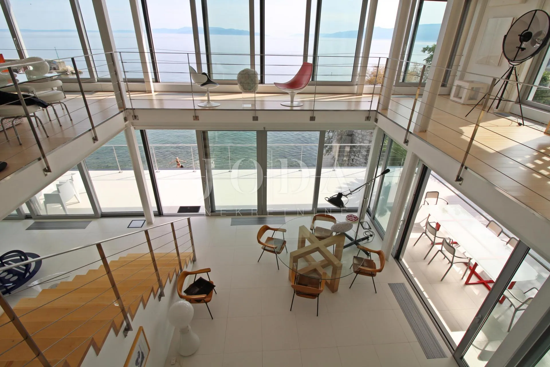 Impresivna villa na moru! Sinergija prostora, čovjeka i mora! - cover