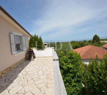 Šarmantna kuća s dva apartmana, otok Krk - cover