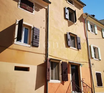 POPUST! PRILIKA! Prekrasna kuća u nizu,BALE - cover