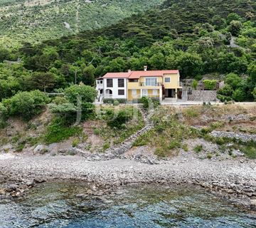 Sveti Juraj, kuća pored mora - cover