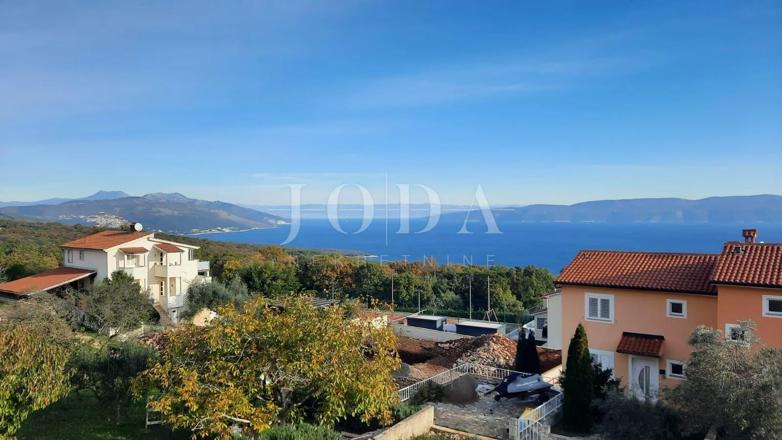 DRENJE ROH BAU kuća sa pogledom na more - cover