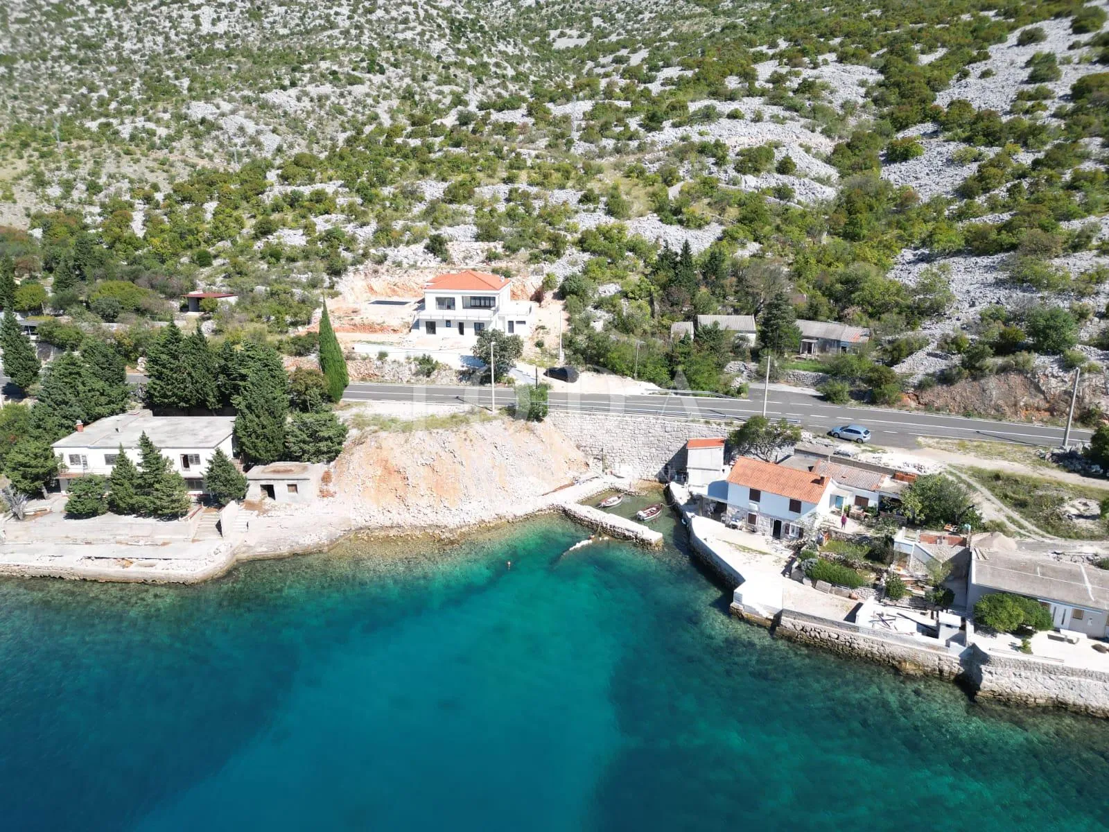 Lukovo Šugarje moderna kuća na moru - cover