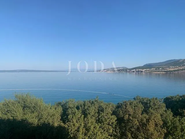 KLENOVICA, stan  u  prvom redu do mora - cover