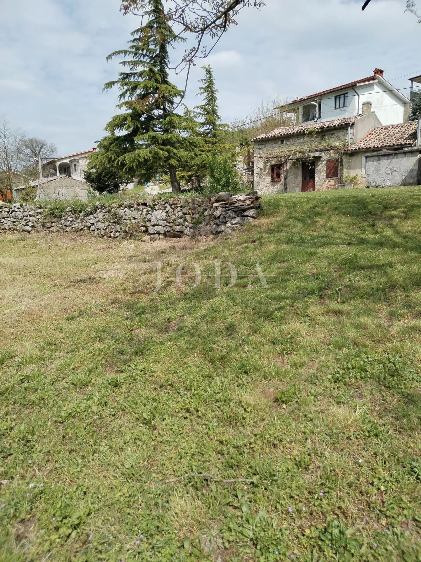 Kršan ,okolica, kamena kuća za adaptaciju - cover