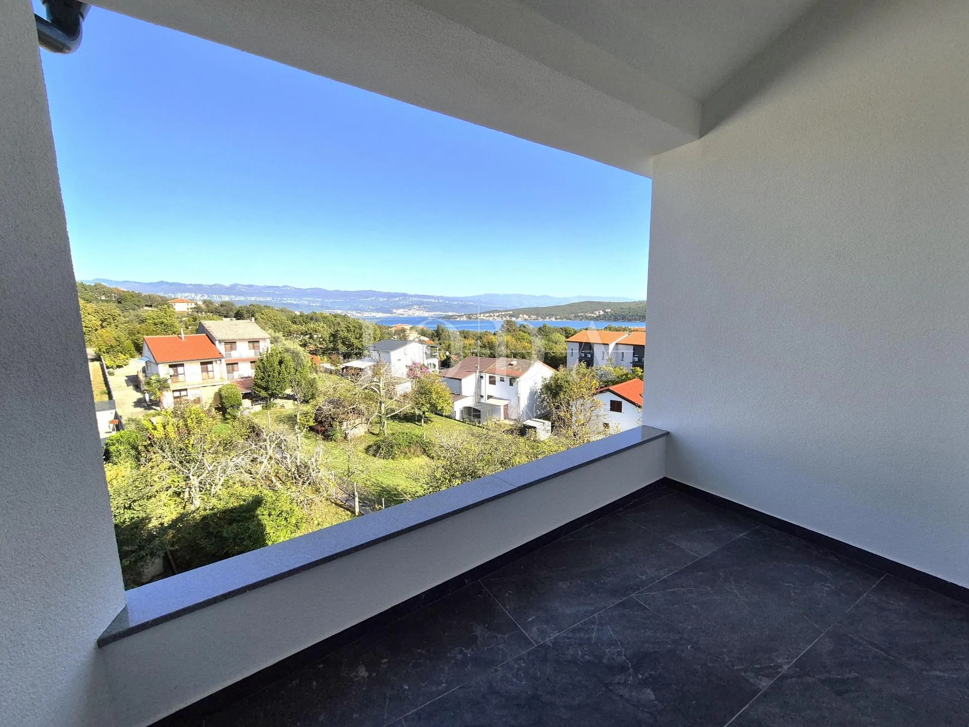 Apartman s pogledom na more - novogradnja uvala Soline - cover