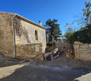 PRILIKA!!POPUST!!Kamena istarska kuća,Tinjan okolica - cover