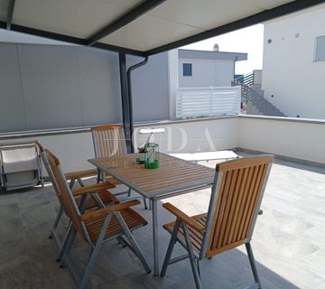 Crikvenica-prekrasan stan sa 100m2 okućnice - cover