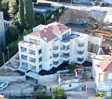 Opatija centar - cover