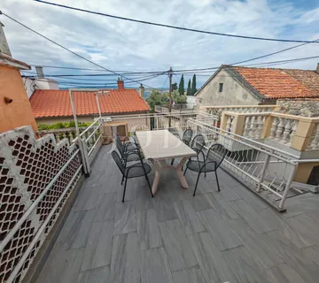 Kuća 150m od mora - cover