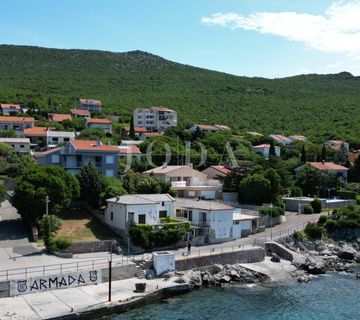 Stan na par koraka do plaže - cover