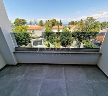 Malinska - penthouse samo 100 m od plaže - cover