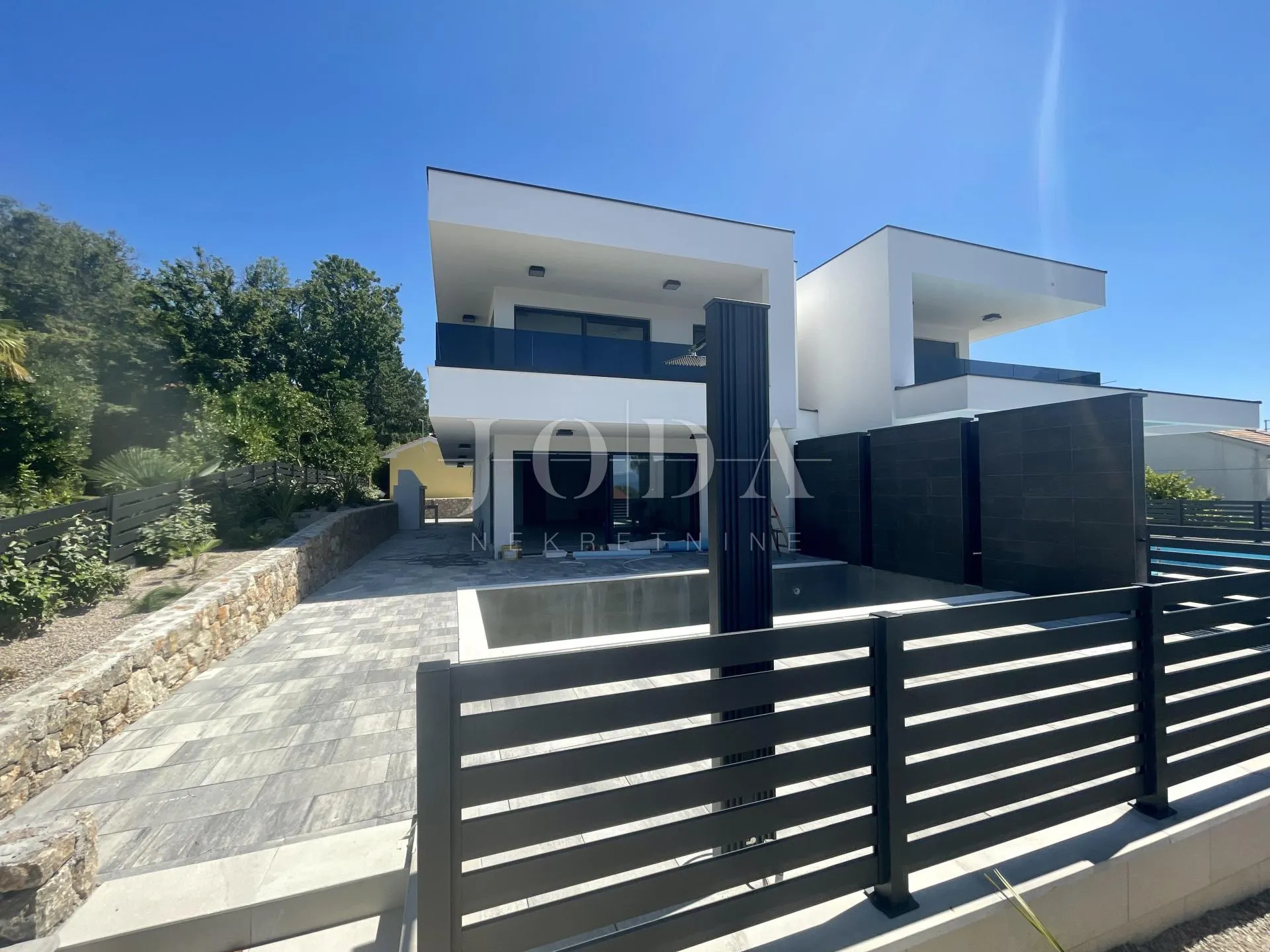 Luksuzna dvojna kuća u blizini mora s pogledom na more - cover