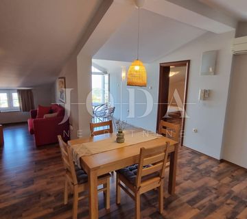 Investicijska prilika – Apartmanska kuća s bazenom u Crikvenici - cover