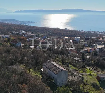 Kamena kuća s velikim zemljištem i pogledom na more – Crikvenica - cover