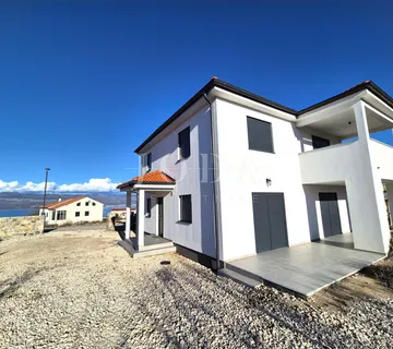 Vrbnik - Samostojeća kuća s pogledom na more! - cover