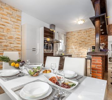 Opatijsko zaleđe kuća za turizam - cover