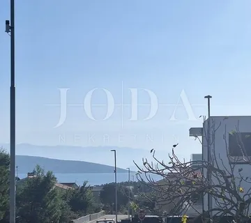 Luksuzni apartman s bazenom, otok Krk - cover