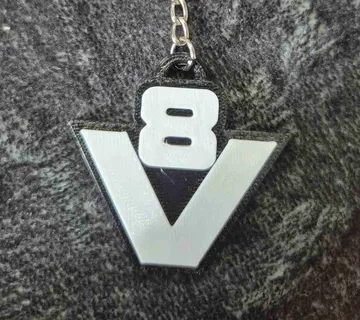Privjesak za ključeve- V8 - cover