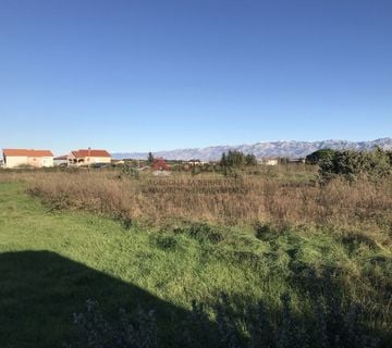 VRSI - Građevinsko zemljište 1250m2 - cover