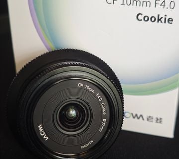 Laowa 10mm f/4 Cookie za Fujifilm - kao novi! - cover