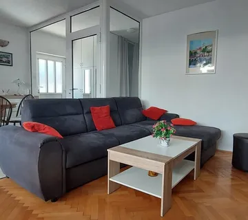 Brač, Postira, stan s potkrovljem! - cover