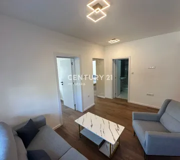 Višestambena kuća sa 4 odvojena stana 263 m² , Gornja Dubrava Trnovč - cover