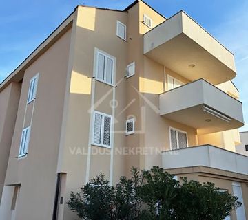 Apartman, 4 sobe, investicija, kategoriziran, 144,60 m2, 285.000 € - cover